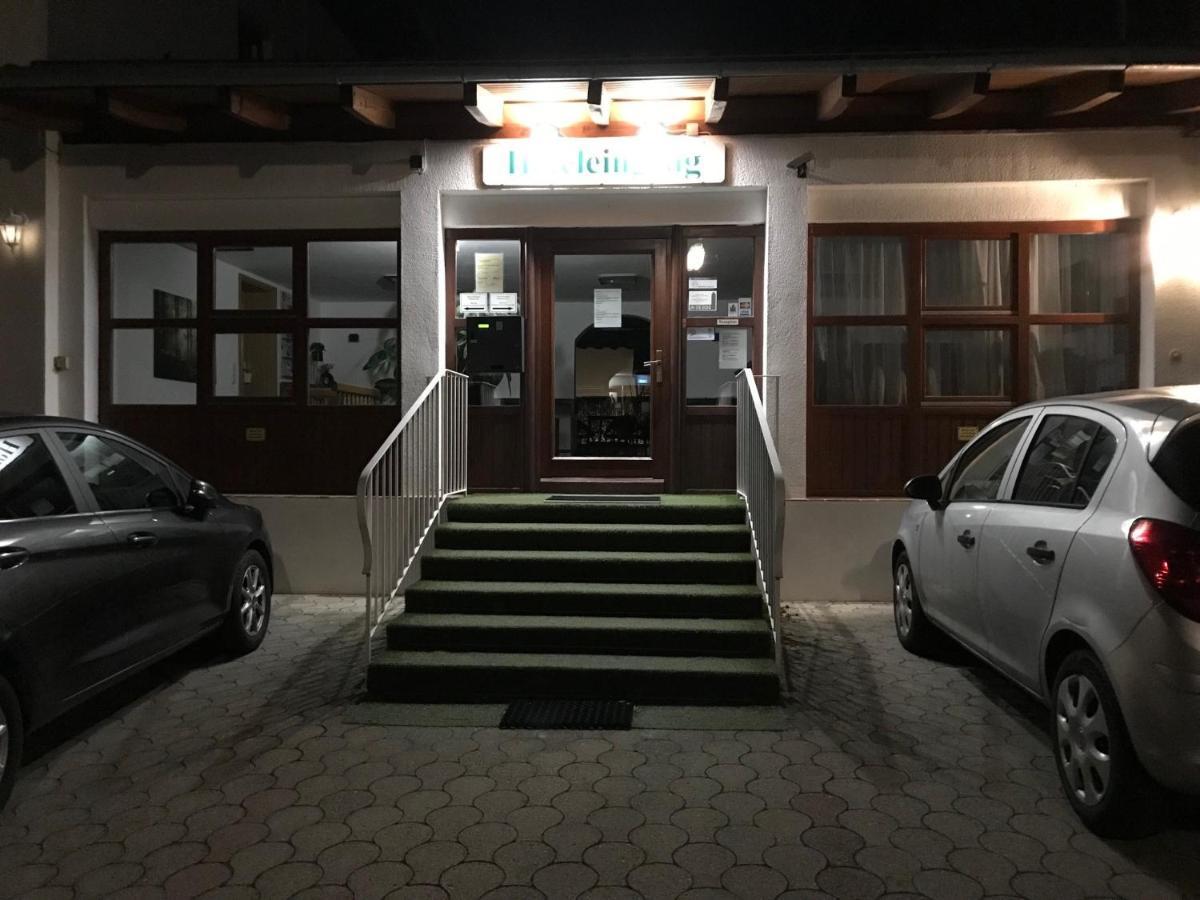 Abendruhe Hotel - Kontaktloser Check In Oberhaching Exteriör bild