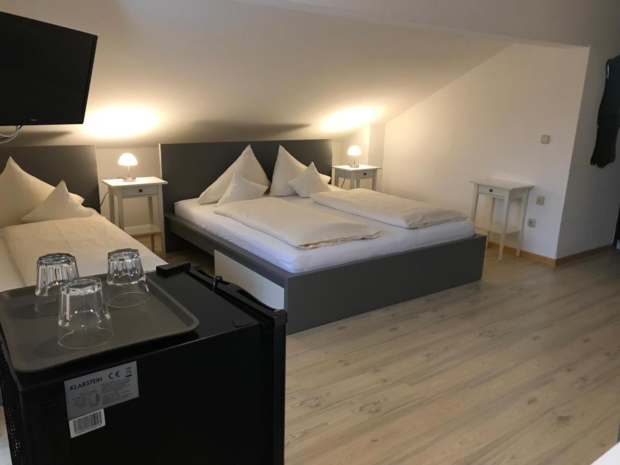 Abendruhe Hotel - Kontaktloser Check In Oberhaching Exteriör bild