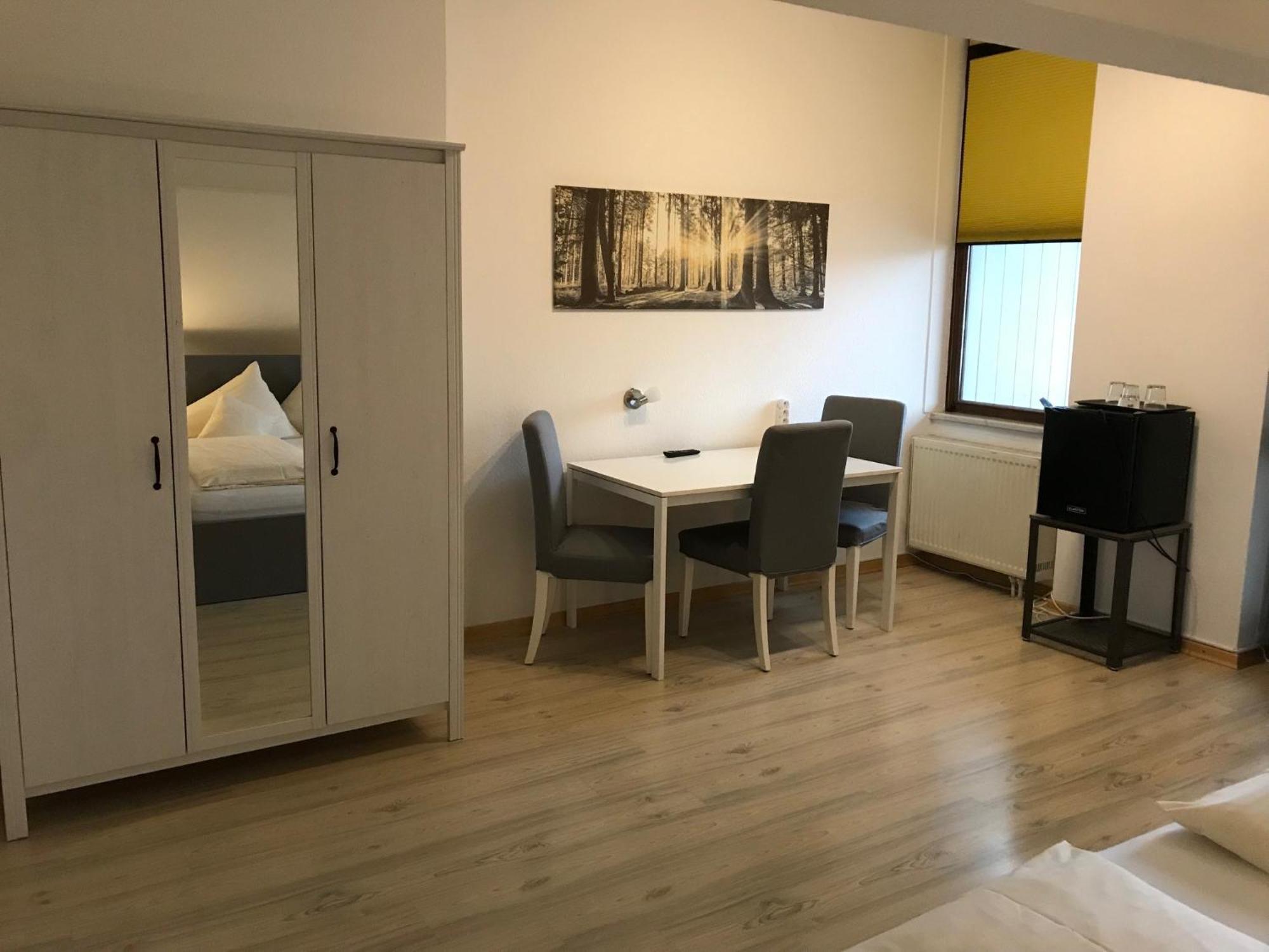 Abendruhe Hotel - Kontaktloser Check In Oberhaching Exteriör bild