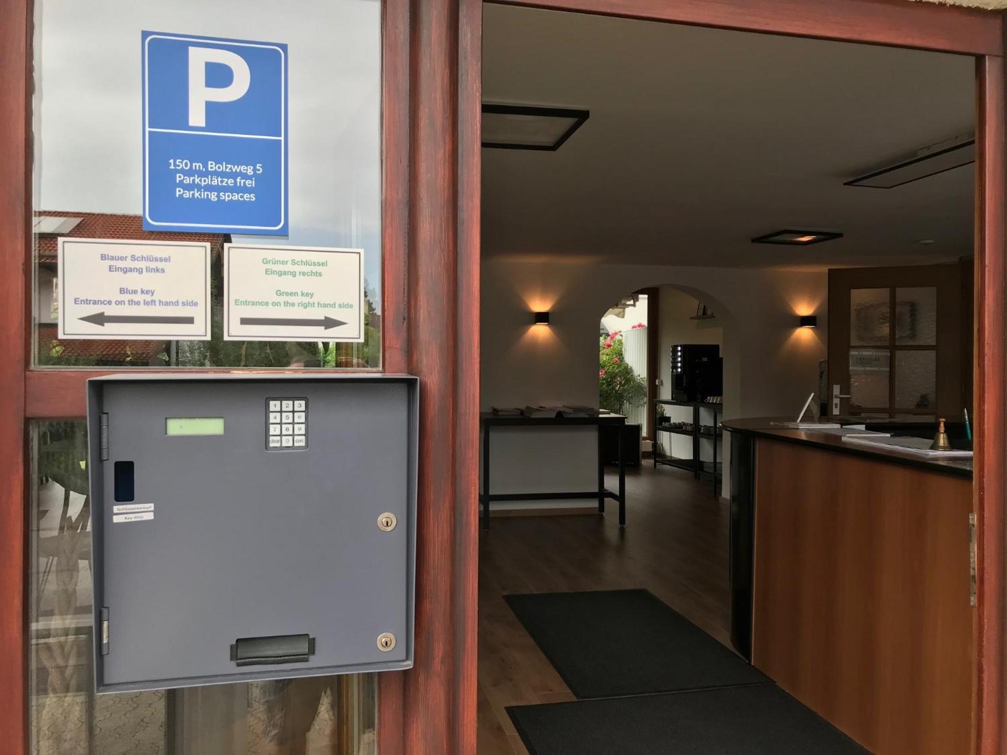 Abendruhe Hotel - Kontaktloser Check In Oberhaching Exteriör bild